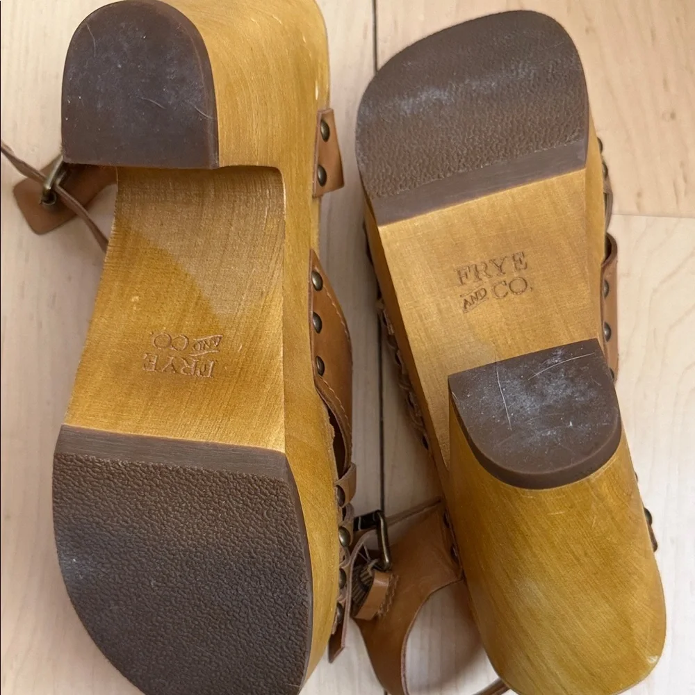 FRYE AND CO. Cognac Tan Leather Woven Ankle-Strap Sandals - Picture 4 of 4